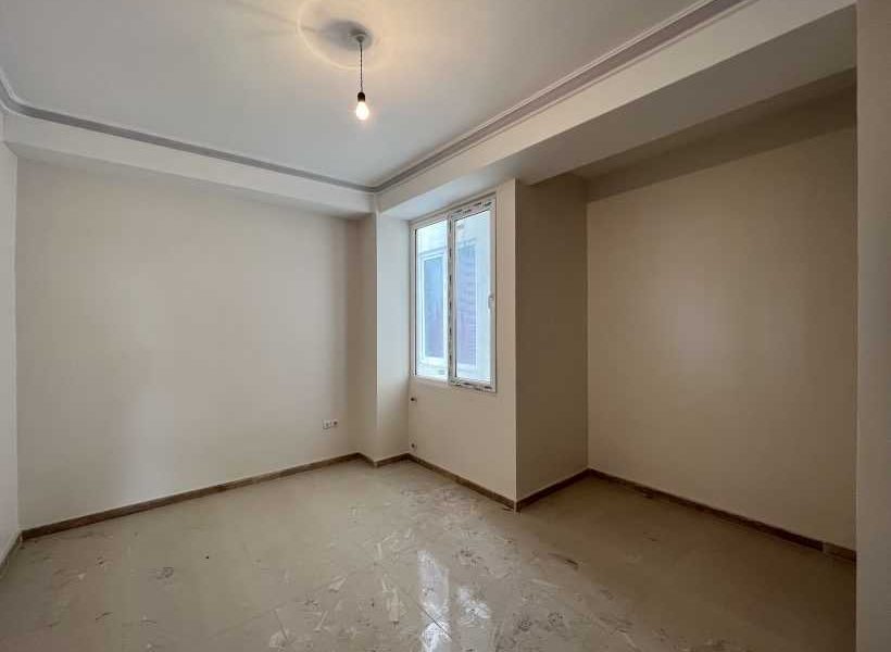 آپارتمان کد 20 زیرآب 8756876