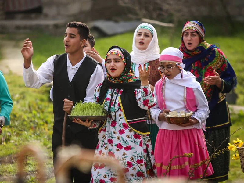 آیین نوروزخوانی با همراهی زنان و نوجوانان منطقه شیرگاه