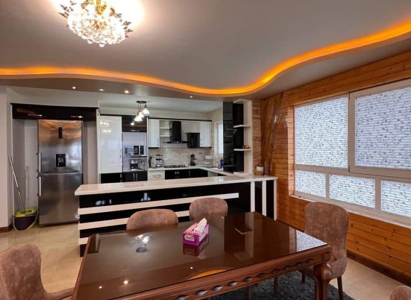 پنجره های دوجداره با ابعادهای متفاوت آپارتمان در زیرآب 959626