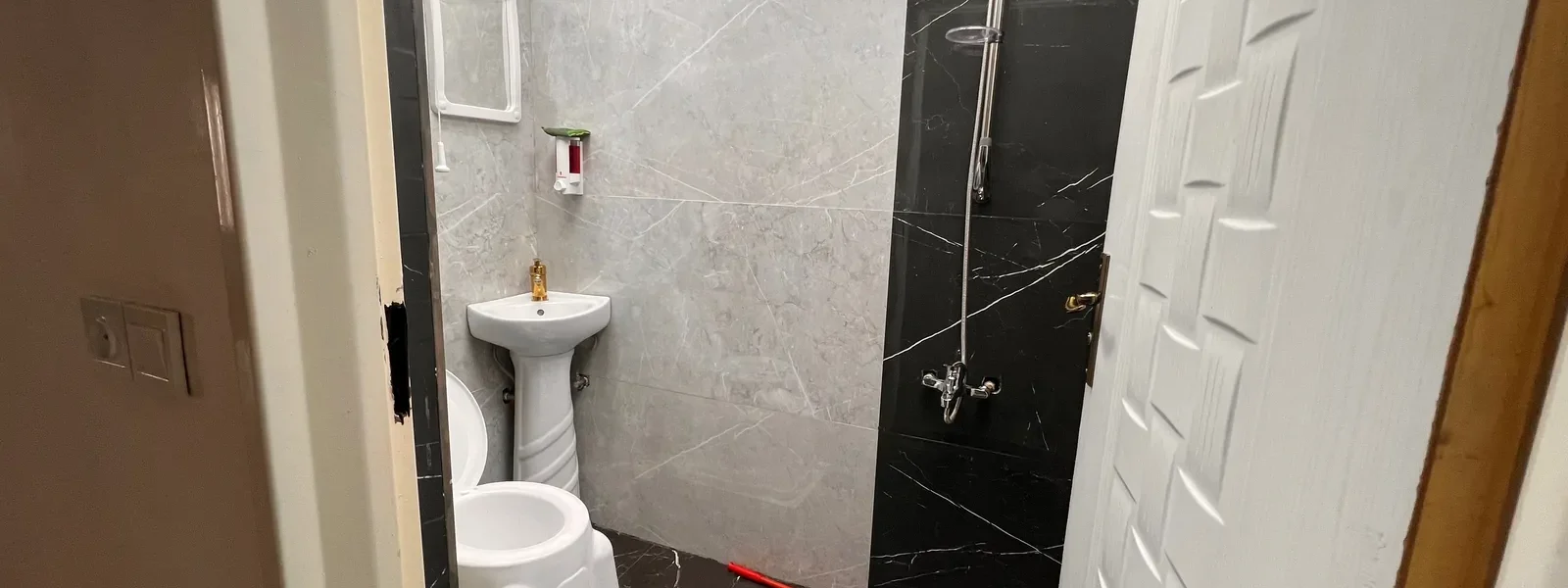 سرویس بهداشتی فرنگی و دوش حمام ویلا در سوادکوه 154864