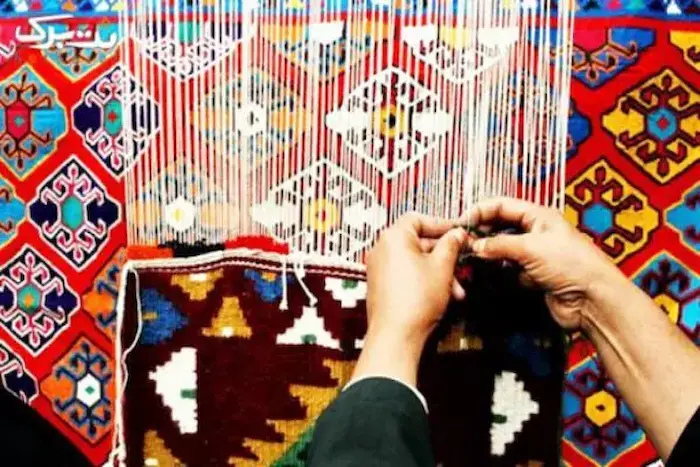 قالی بافی بانوی مازندرانی یکی از صنایع دستی این استان است 46584