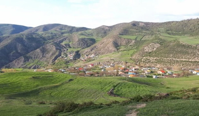 روستای زیبا و طبیعت بکر روستای برنت 45834857445