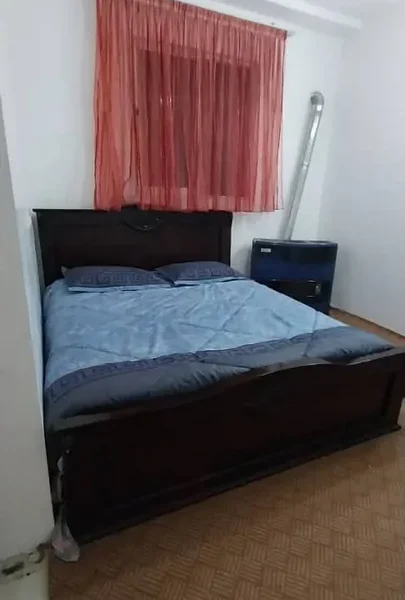 اتاق خواب و تخت دو نفره واحد آپارتمان در بابل 47548065046