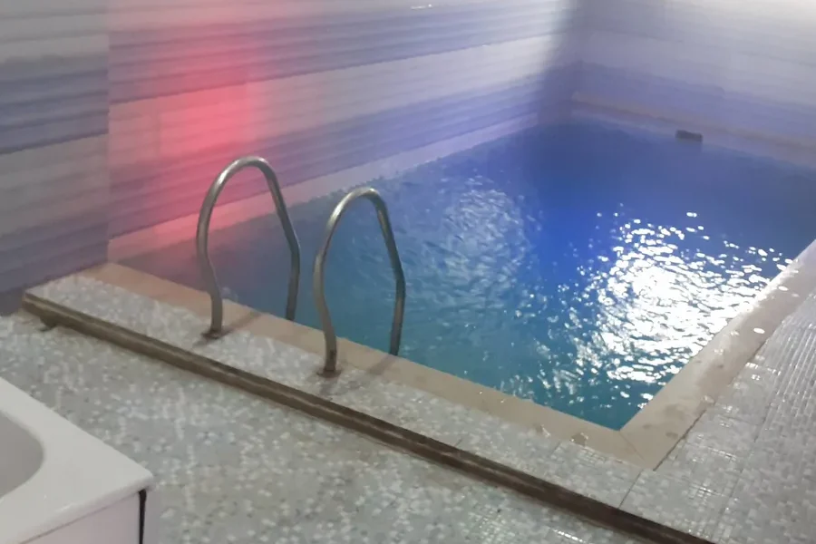 استخر مسقف ویلا در بابل 4875438686