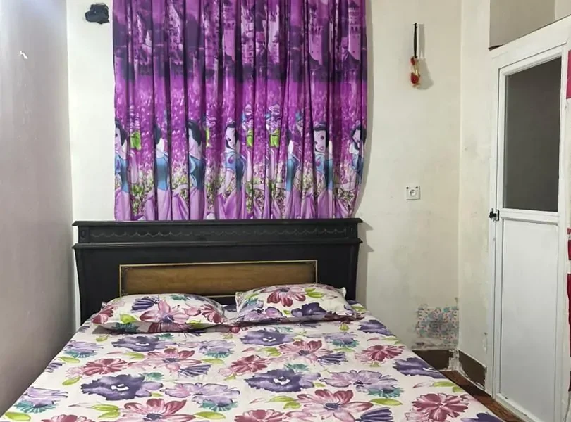 اتاق خواب به همراه تخت خواب دو نفره واحد آپارتمان در قائمشهر 495789475489
