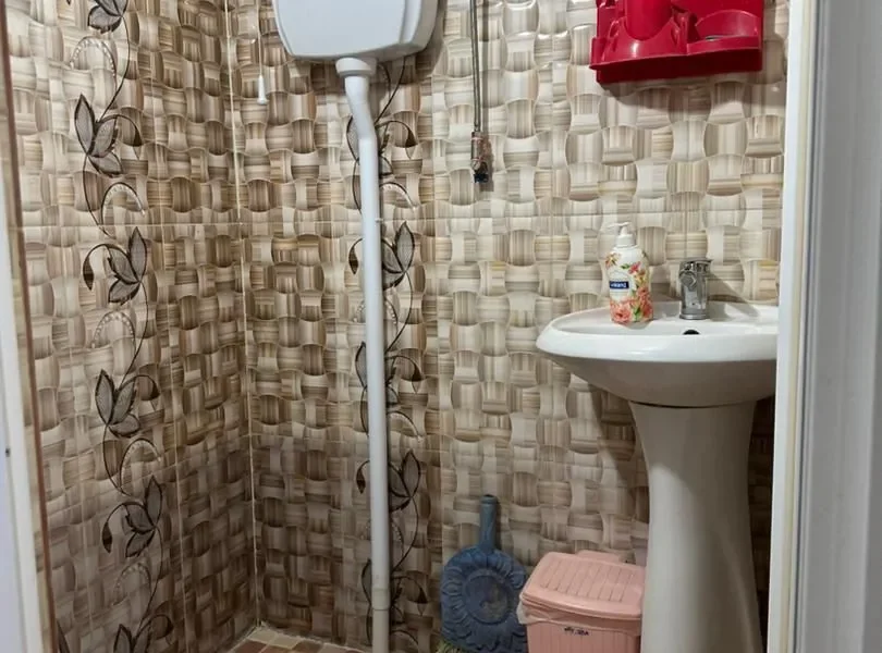 سرویس بهداشتی ایرانی واحد آپارتمان در قائمشهر 8473948574